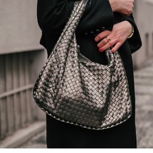 Bottega Veneta very excellent condition hobo